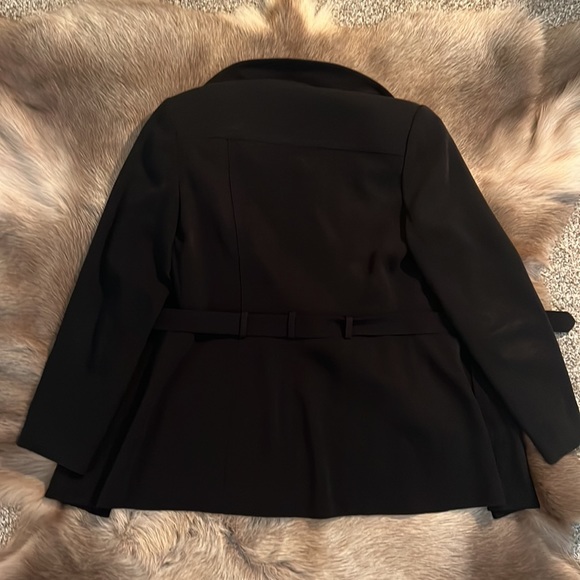 Women’s Ann Taylor Button-Up Blazer - Picture 2 of 2